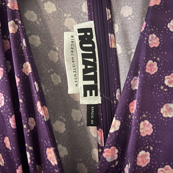 Purple puff sleeve dress - Picture 4 of 4